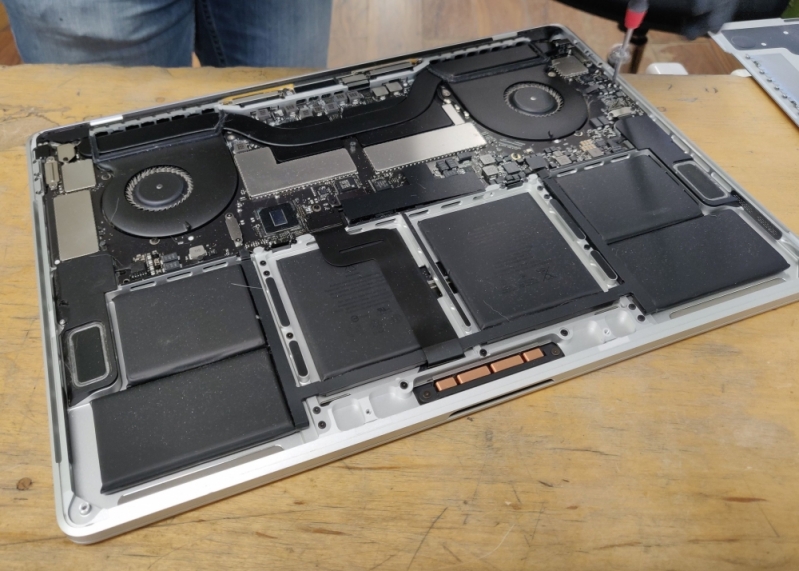 Troca de Bateria Macbook Air Chácara Santo Antônio - Bateria A1398 Mac